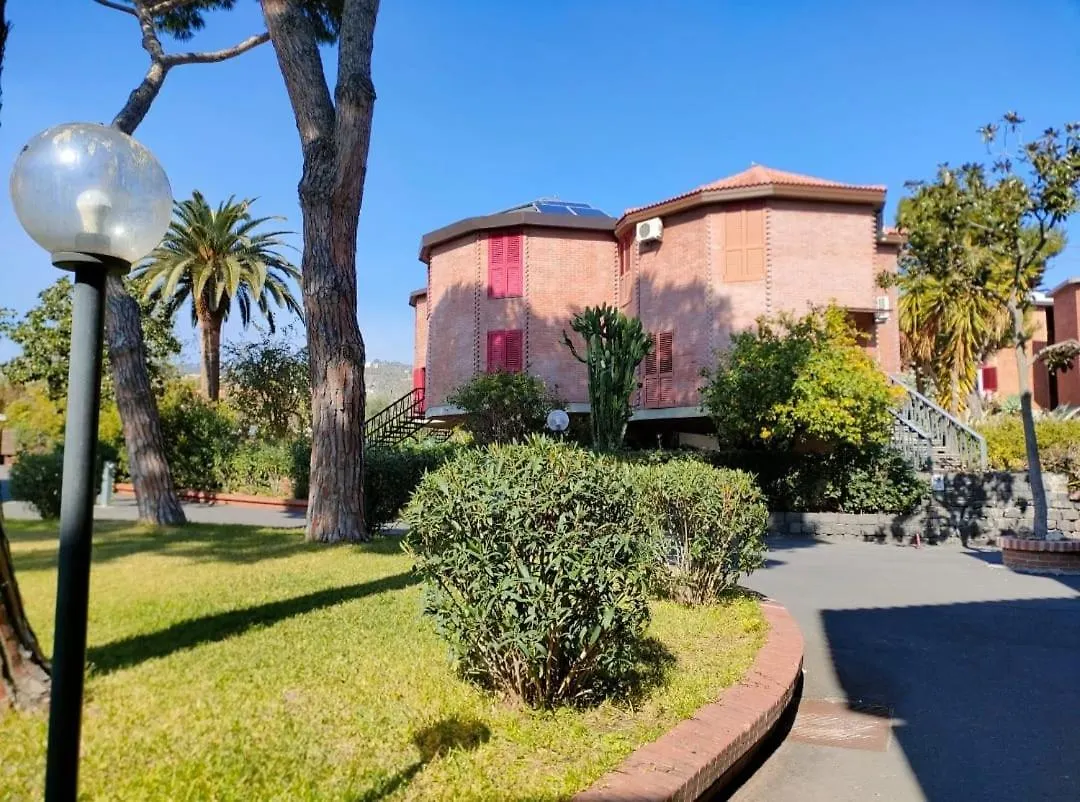Lejlighed Villa Louise By Holiday World Aci Castello Italien