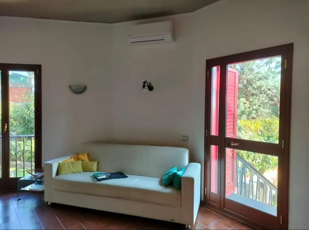 Villa Louise By Holiday World Aci Castello